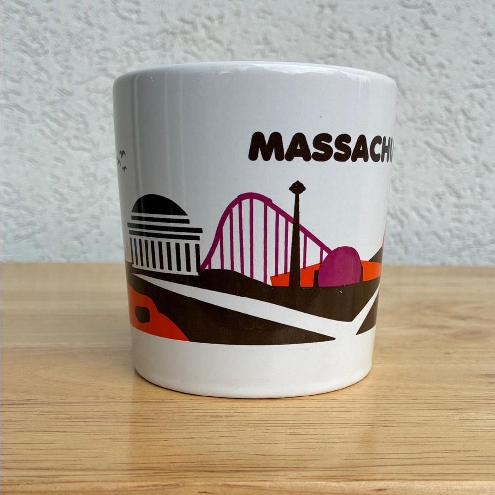 Dunkin’ Donuts Massachusetts mug 2012. - Picture 3 of 9